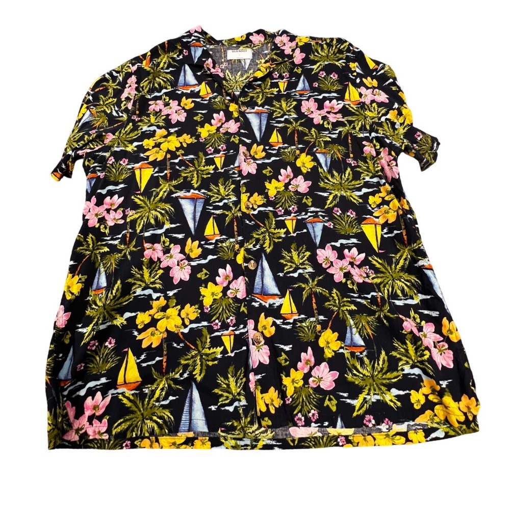 Old Navy Mens Large Tropical Sailboat Palm Tree Floral Hawaiian Camp Shirt‎